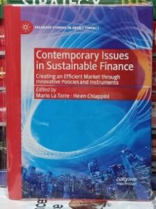Contemporary Issues in Sustainable Finance (White Print Paperback)