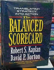 The Balanced Scorecard (White Print Paperback)